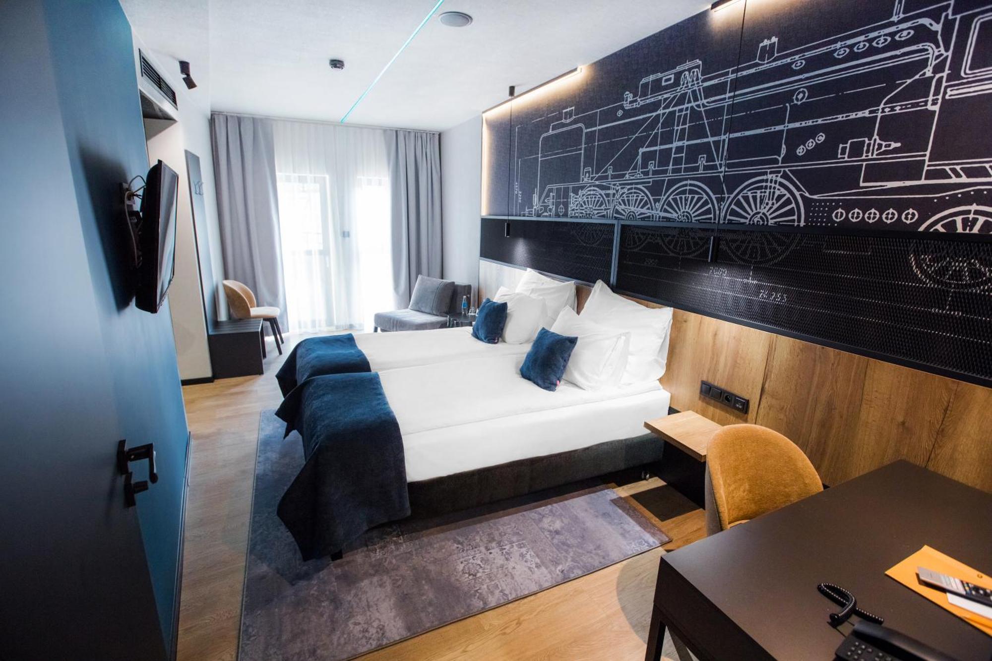 Hotel M23 Mariacka Centrum 4*